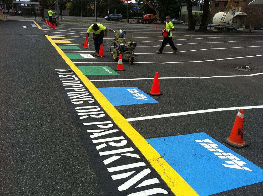 thrifty road markings at Sydney Airport